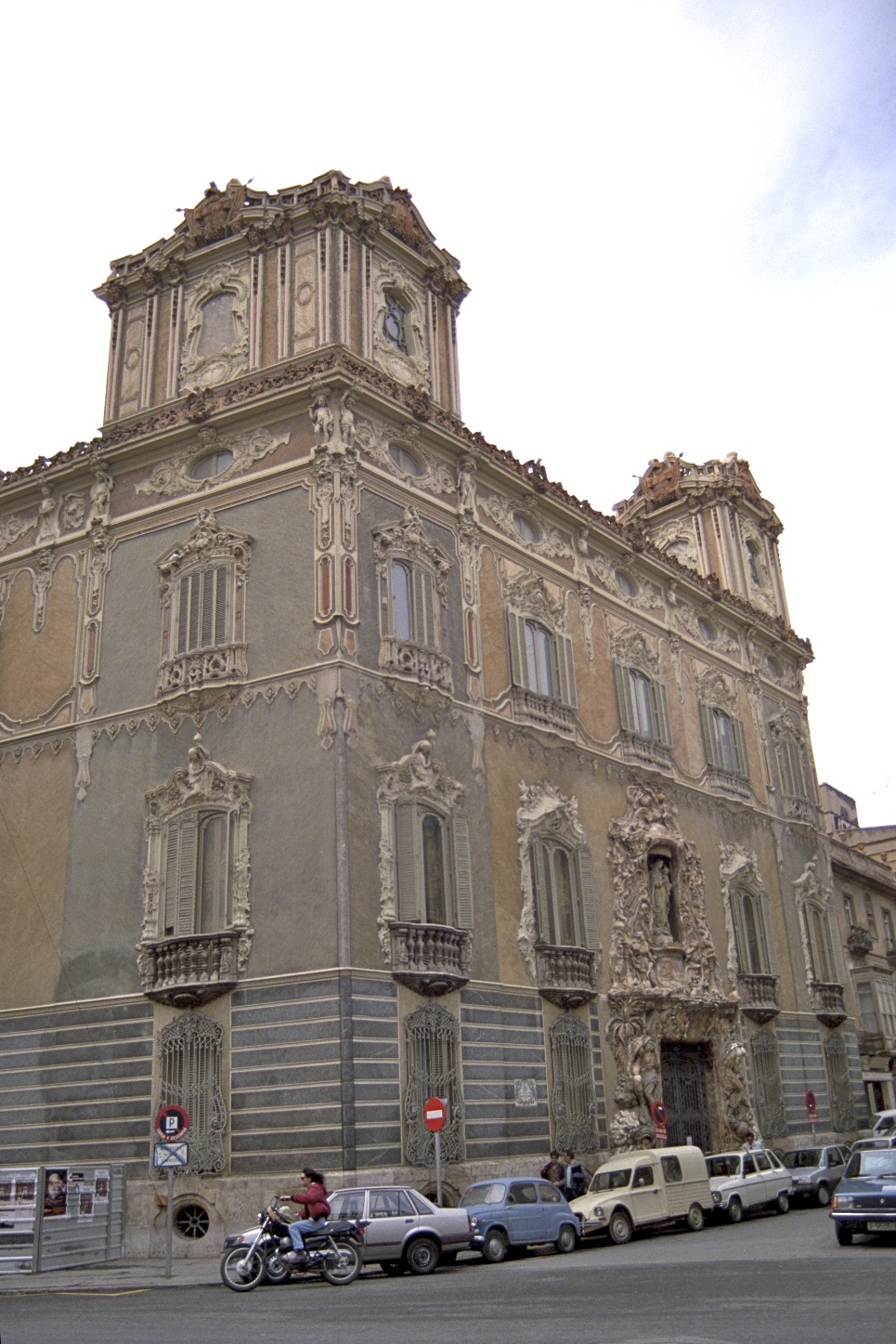 Palacio Dos Aguas, Valencia