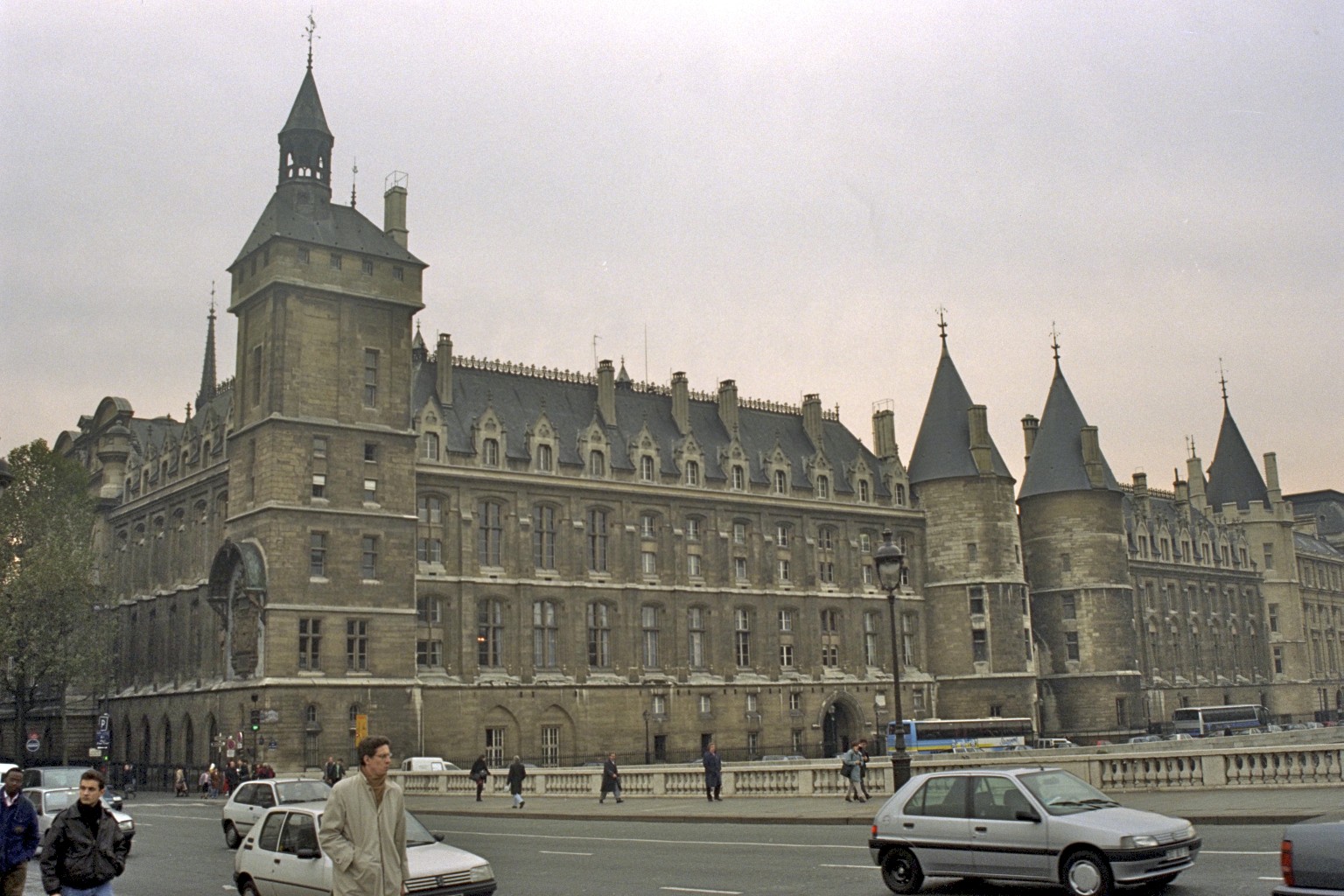Conciergerie, Paris 3