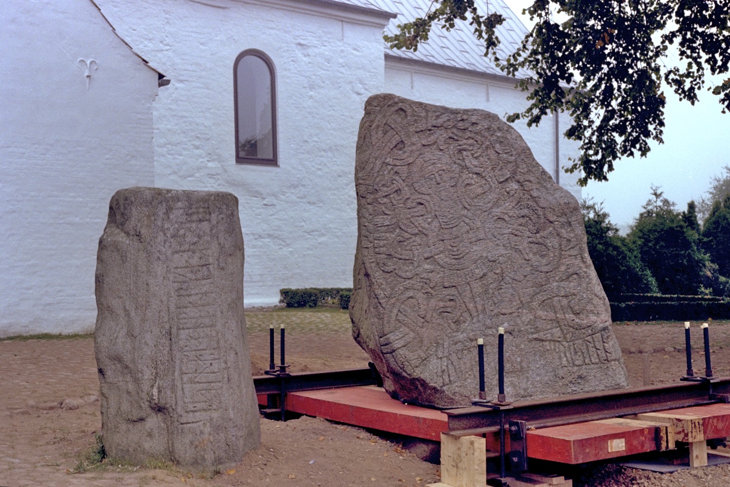 Jelling Runesten, Jylland