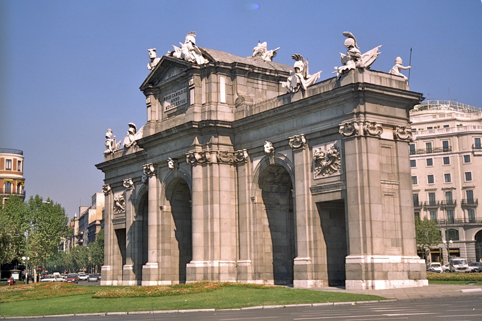 Puerta de Alcalá, Madrid