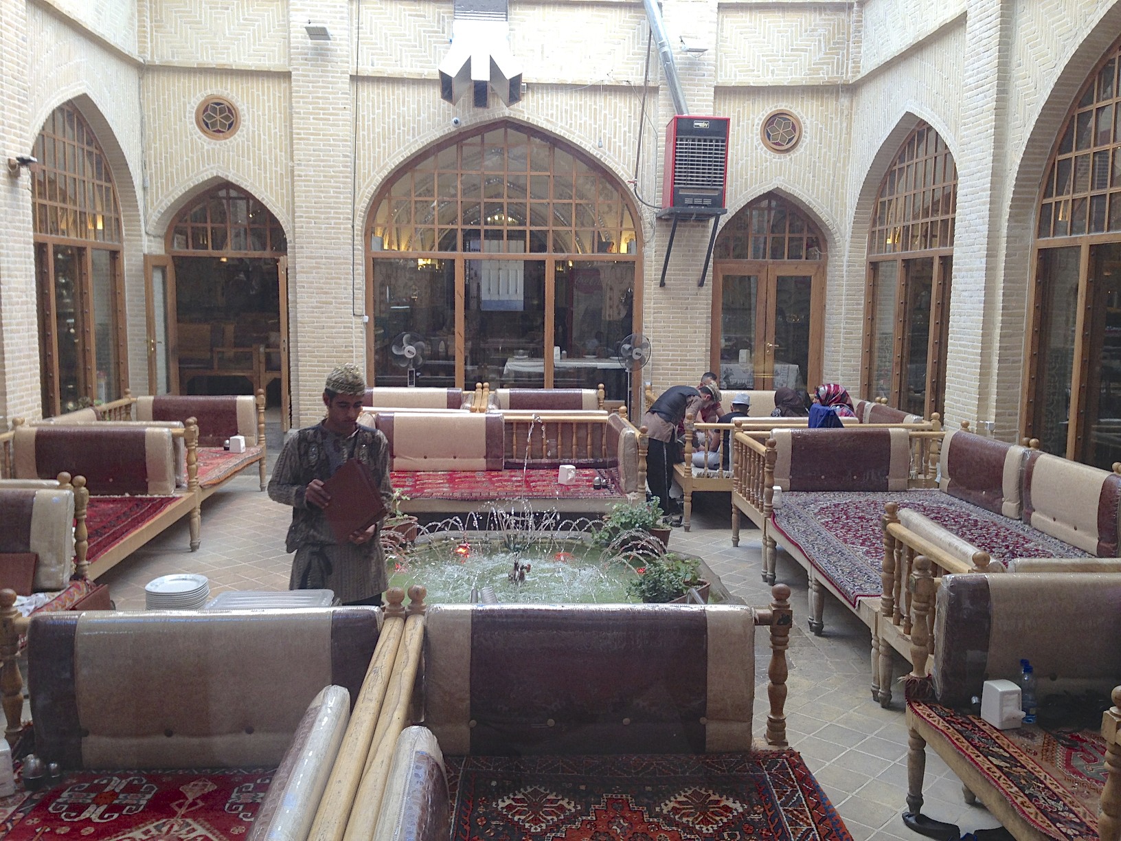 Bastani restaurant, Esfahan
